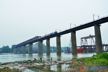 重慶首座長江大橋將拆除 新橋預計2017年建成